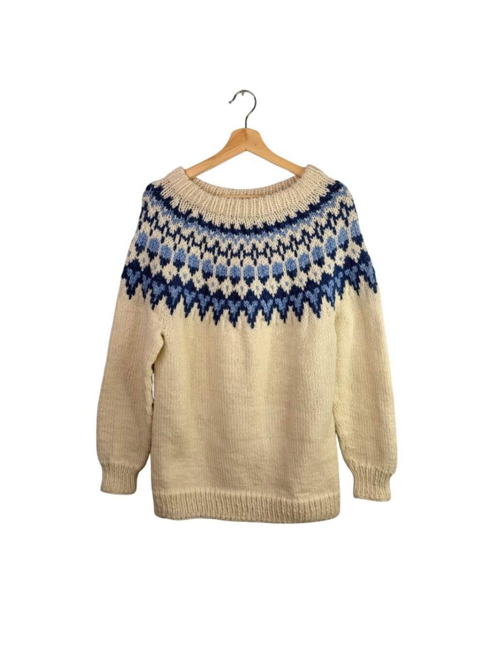 VTG Hand Knit Fair Isle Sweater Wool White Blue Nordic Crew Neck Icelandic Large